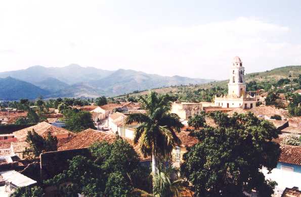 Trinidad rooftops.JPG (31782 bytes)